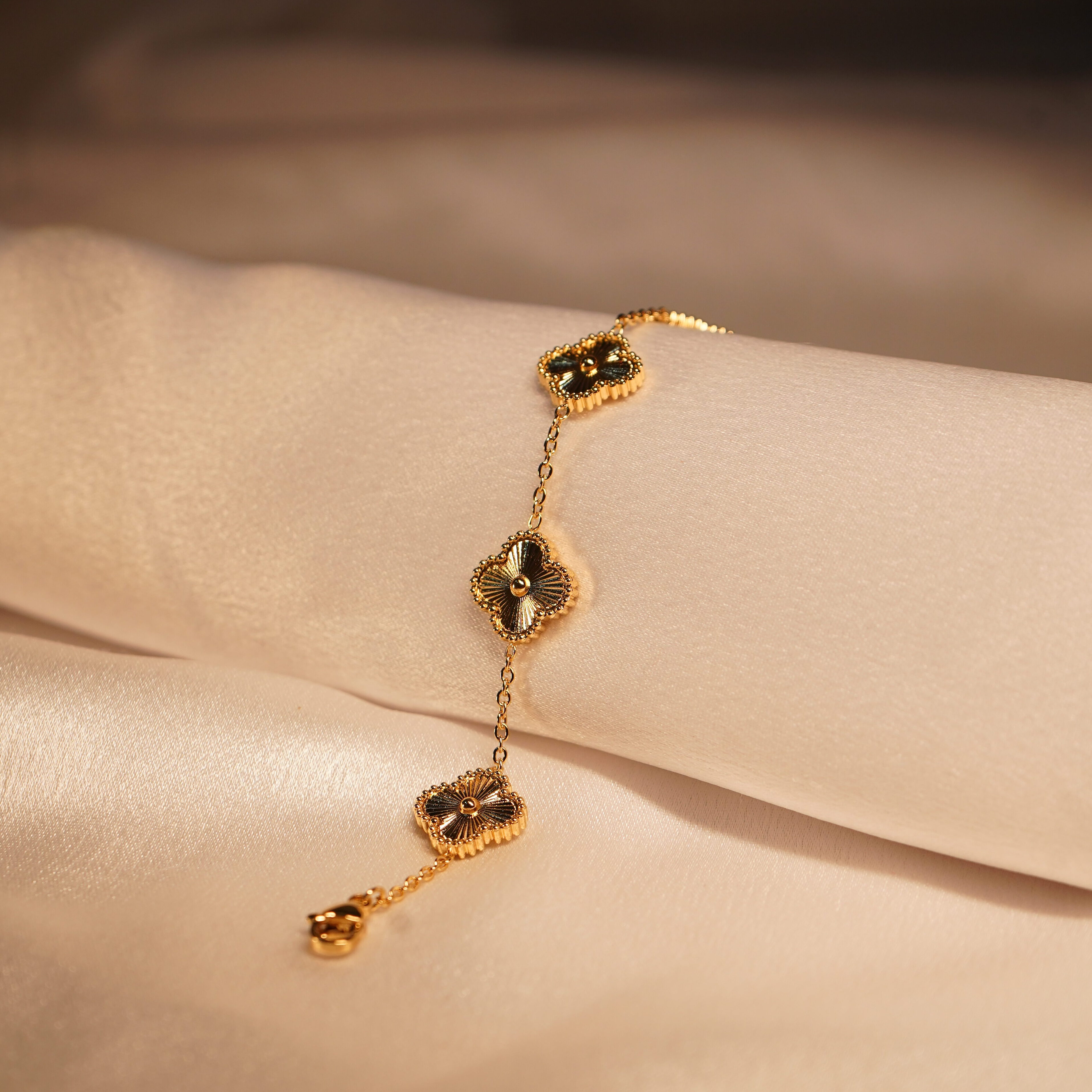 Vyaraa Heart Combo Set Gift Hamper | Romantic Jewellery Gift Box - Image 3