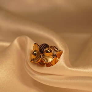 Statement flower Anti Tarnish Ring